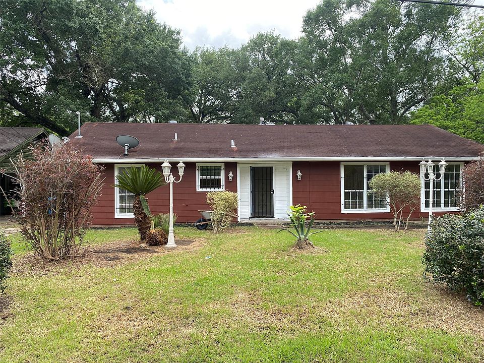 1st image of 1195 Gunter St