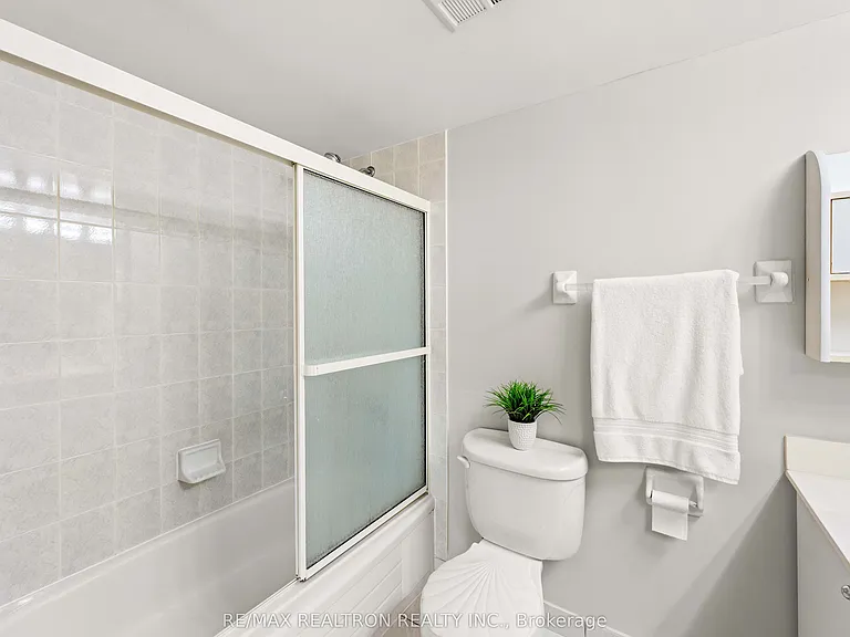 5 Emerald Ln #605 — Photo 21