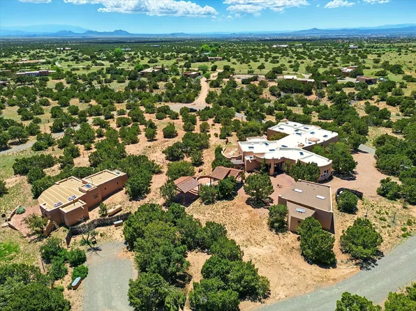 31 AB Hondo Trl, Santa Fe, NM 87508
