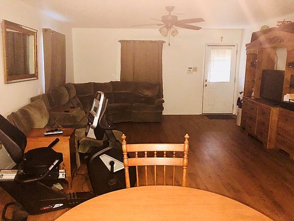 4th image of Karly Dr