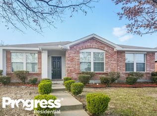 2901 Margeaux Dr, Lancaster, TX 75134
