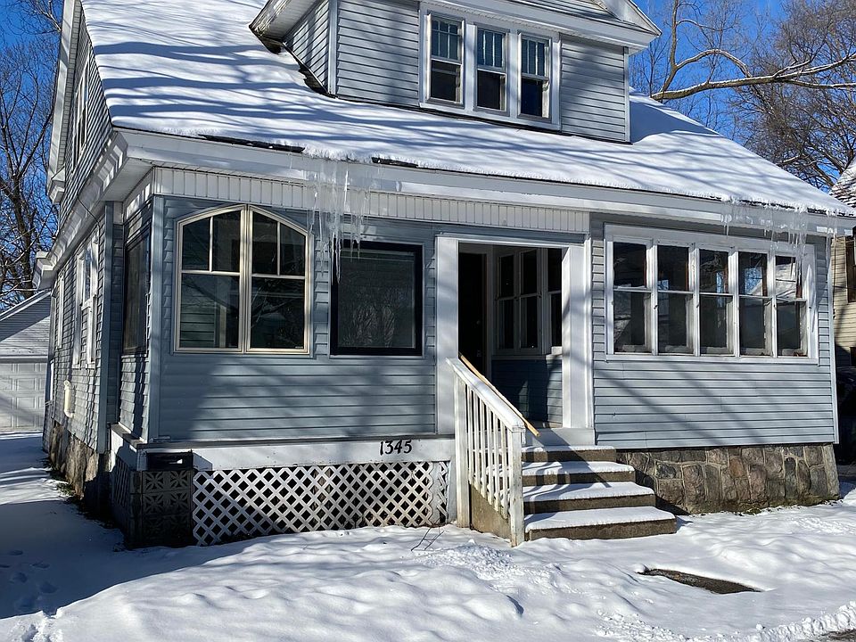 1st image of 1345 Maude Ave NE