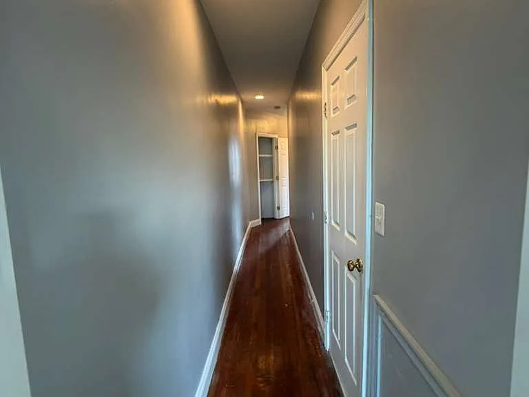 1814 Penrose Ave — Photo 9