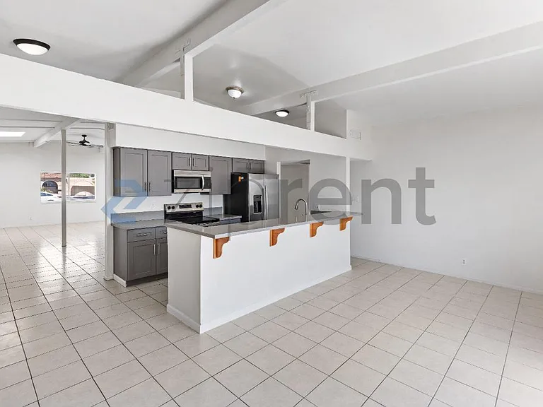 221 Milinane Dr — Photo 11