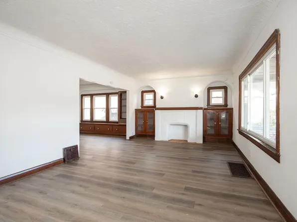 4084 E 147th St, Cleveland, OH 44128