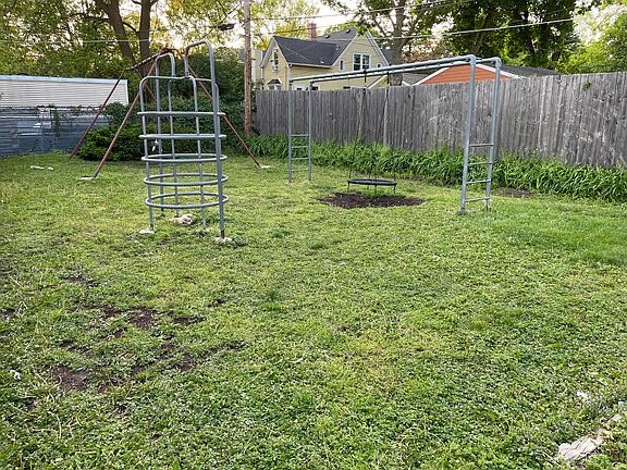 Play Yard