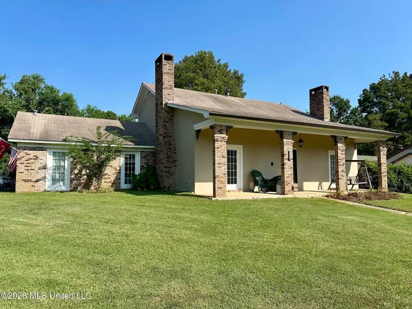 1501 Rosemont Dr, Clinton, MS 39056