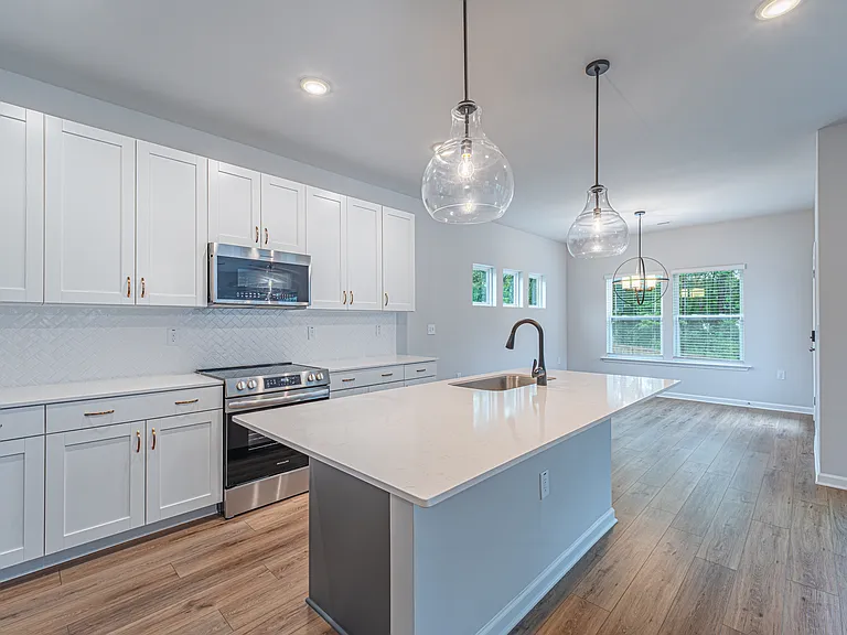 161 Beacon Hill Rd — Photo 8