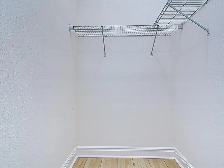10027 Dolphin Gull Cir — Photo 17