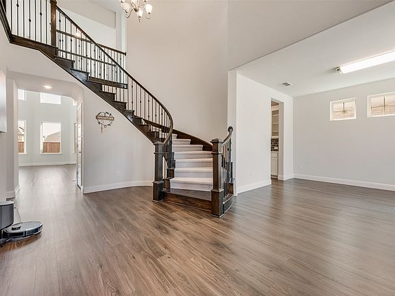 4th image of 2112 Millwall Dr