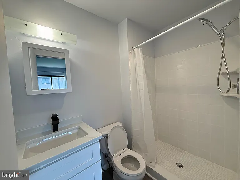 2400 Glengyle Dr #265 — Photo 14