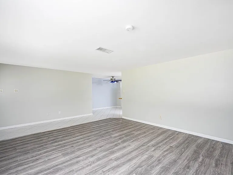 232 Pocono Trl E — Photo 10