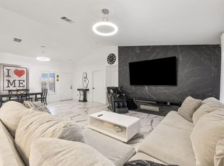 37851 Hollister Dr, Palm Desert, CA 92211