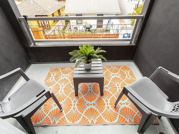 4th image of 1811 Adams Ave #1