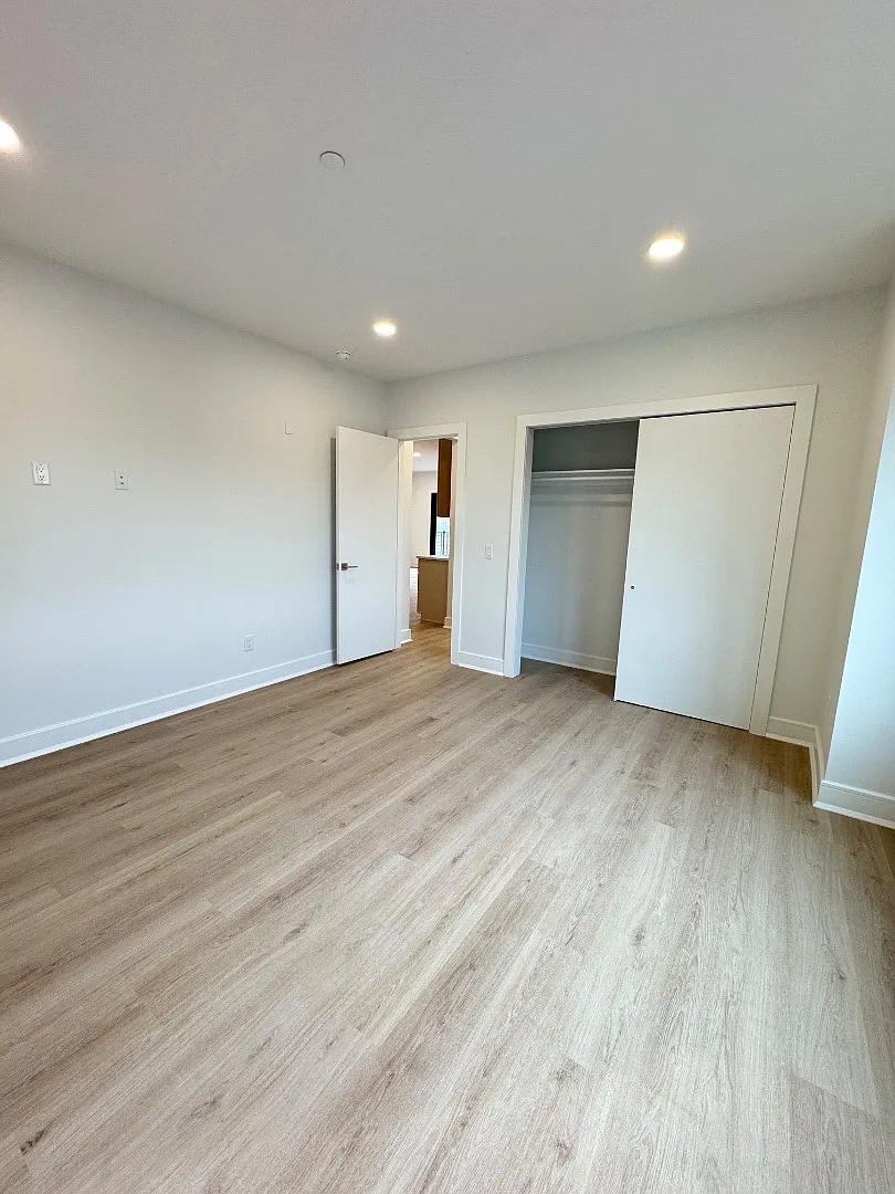 85 W High St - 3R — Photo 2