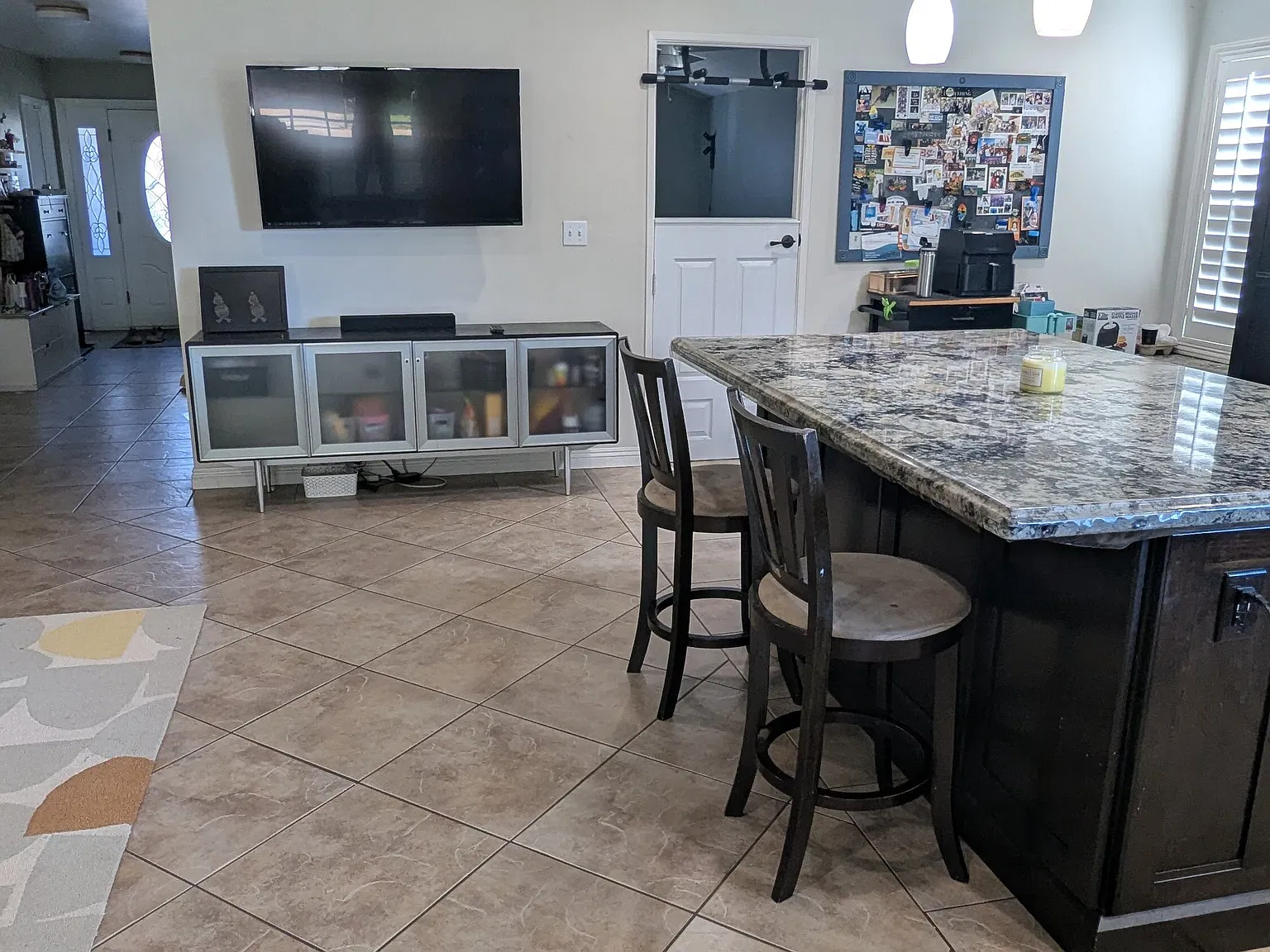 S Phyllis Cir, Anaheim — Photo 3