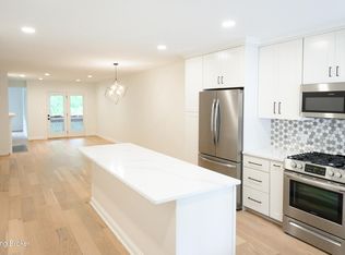 750 Zorn Ave APT 23, Louisville, KY 40206