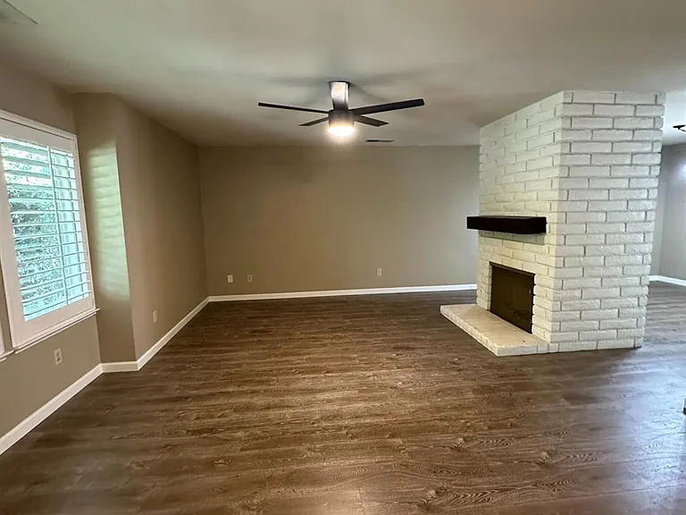 5072 N Forkner Ave — Photo 3