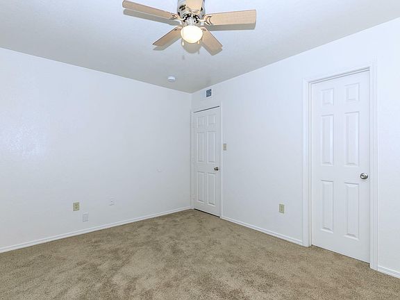 Cozy Bedroom at Villas of Briar Ridge