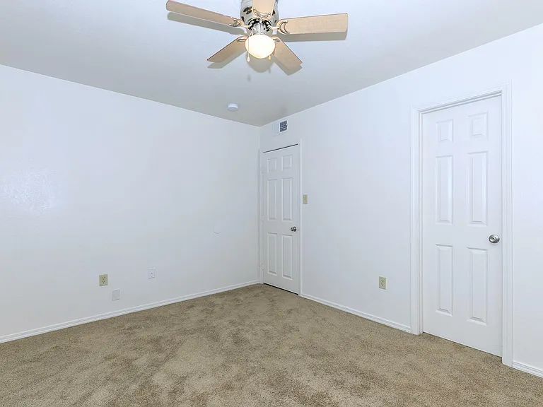 Cozy Bedroom at Villas of Briar Ridge