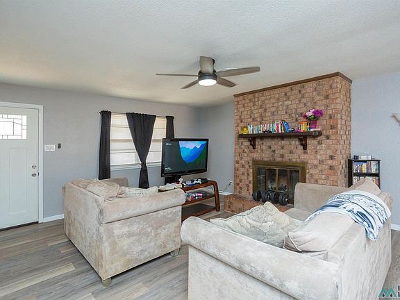 4th image of 1403 Taylor Dr