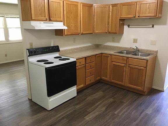 2nd image of 2940 N 58th St