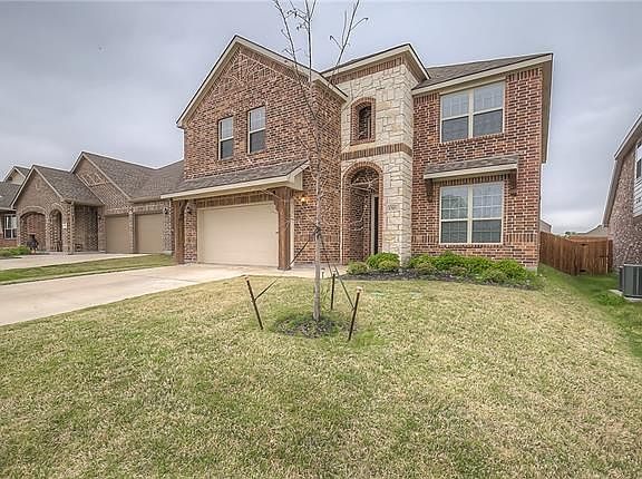 2nd image of 1707 Wildflower Ln