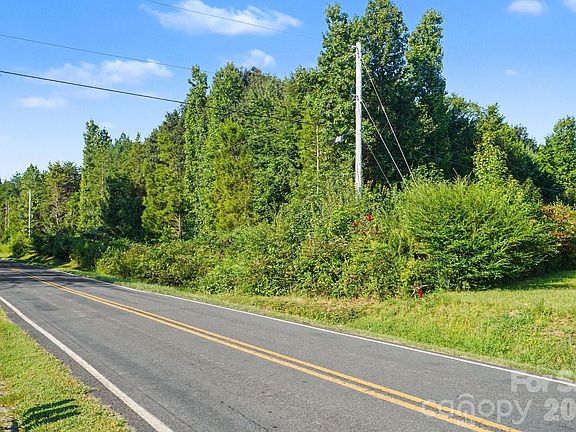 4th image of Vac Love Mill Rd