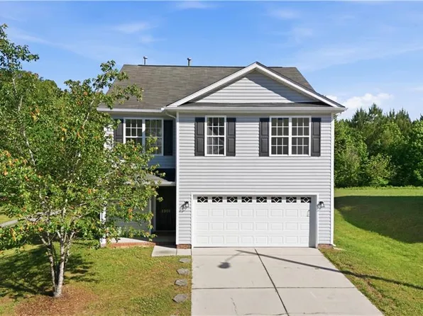 4908 Peppercorn Ln, Greensboro, NC 27406