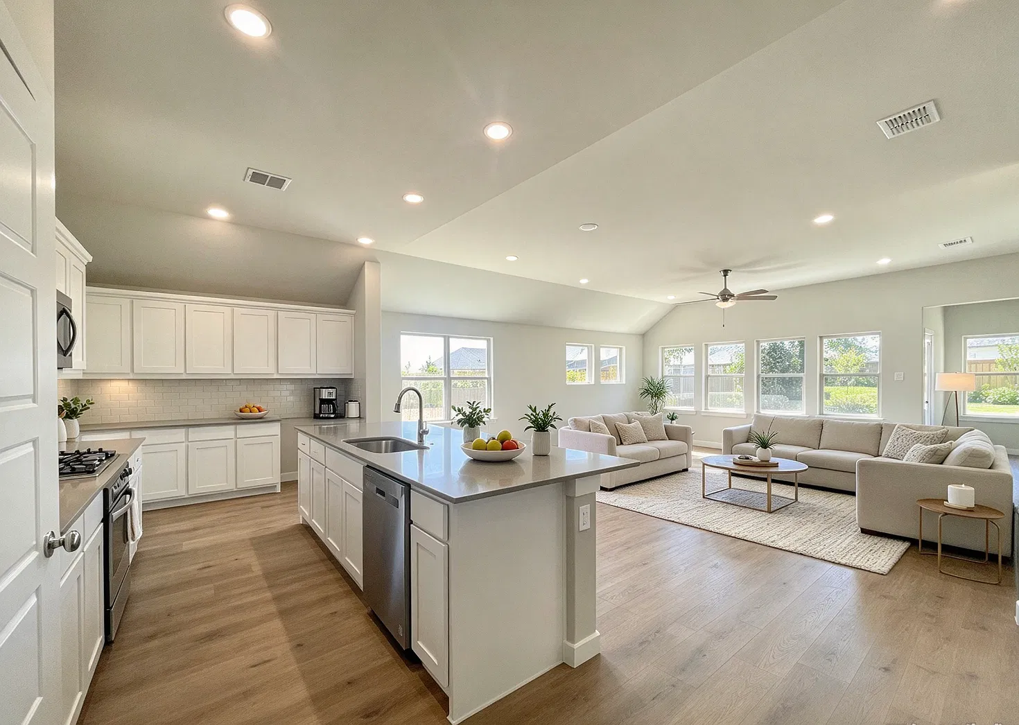 3 bed, 1891 sqft, $2,099 — Photo 4