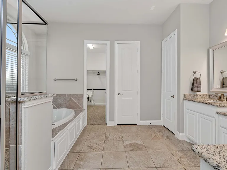 2626 Flat Bush Ave — Photo 23