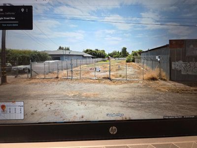 657 5th St, Orange Cove, CA, 93646