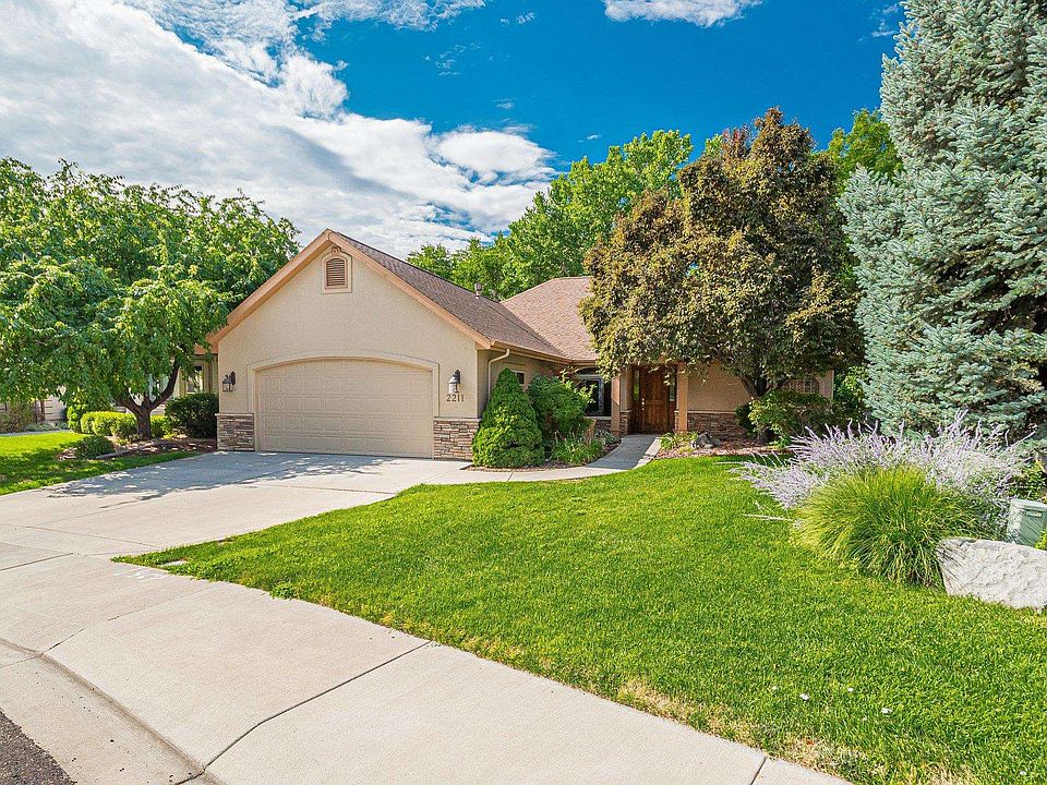 1st image of 2211 Fernwood Ct