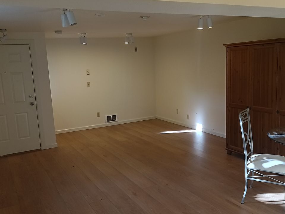 1st image of 1616 Queen Anne Ave N