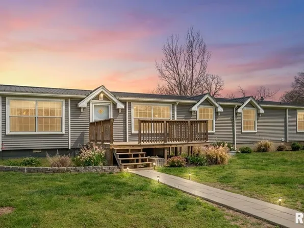 11146 Aspen Ln, Benton, IL 62812