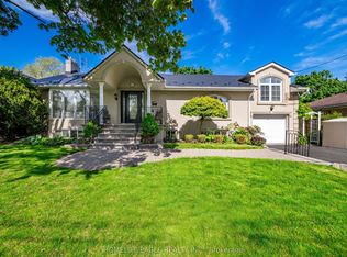 11 Knollside Dr, Richmond Hill, ON L4C 4W7