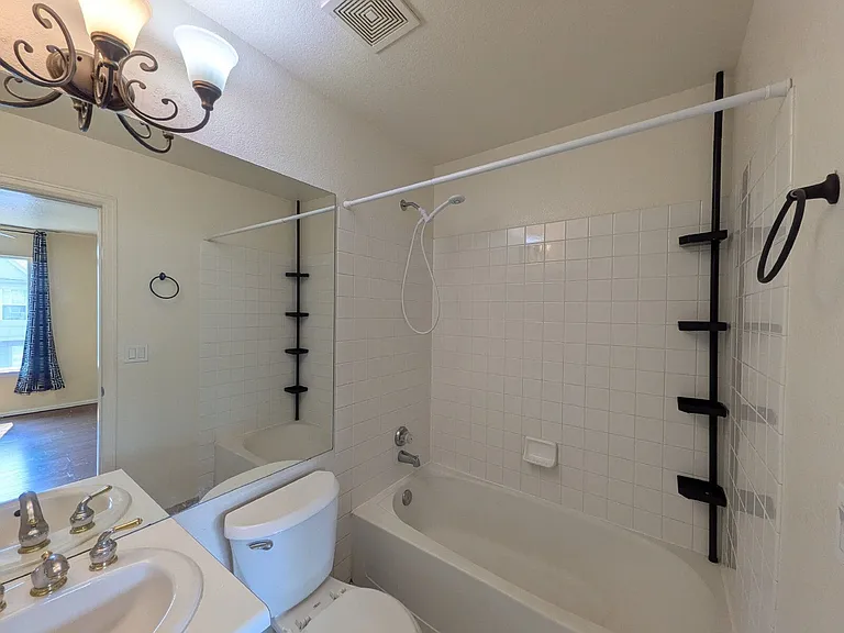 11806 E Kepner Dr — Photo 8