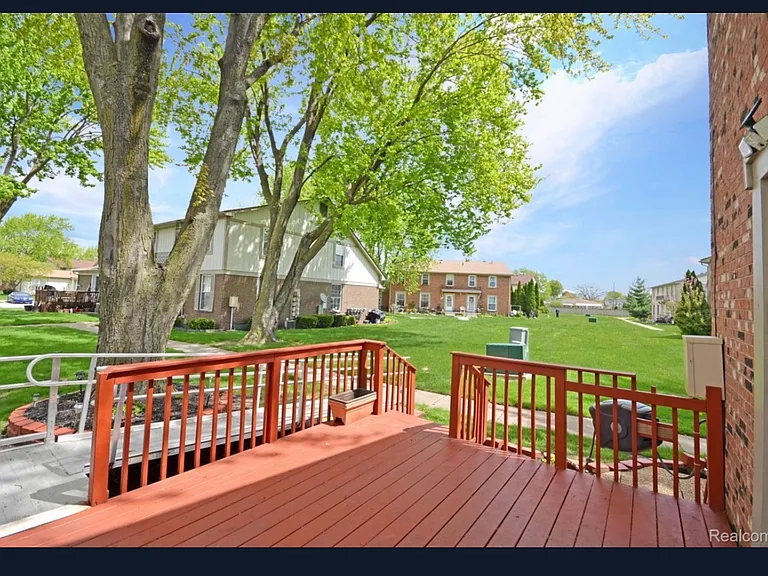 35274 Terrybrook Dr — Photo 6