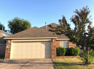 1304 SW 25th St, Moore, OK 73170