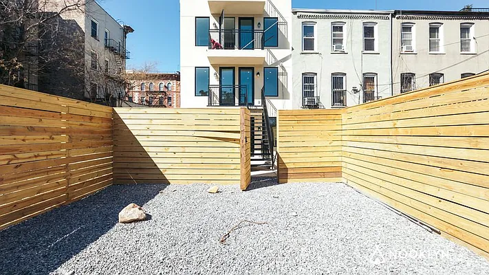 Rented by Nooklyn NYC LLC | media 30