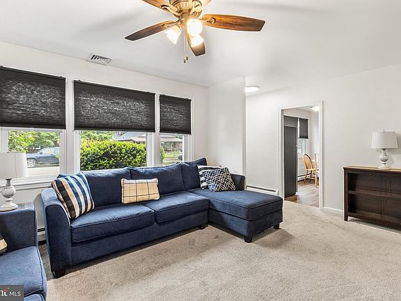 5th image of 7 Brookside Rd