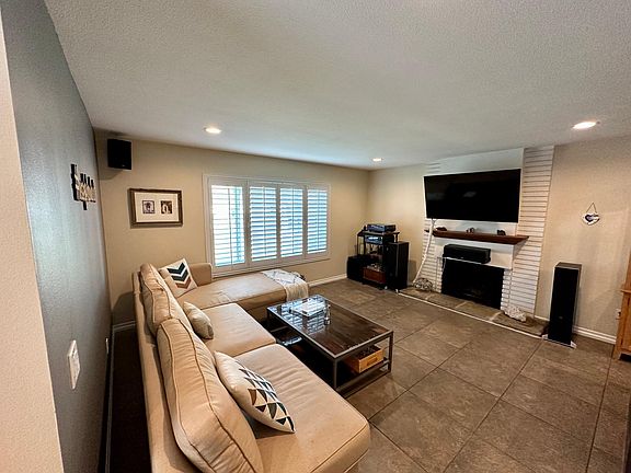 2nd image of 1601 Copperfield Dr