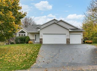 8495 Ashford Rd, Woodbury, MN 55125