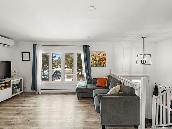 4th image of 857 Mapleton Rd