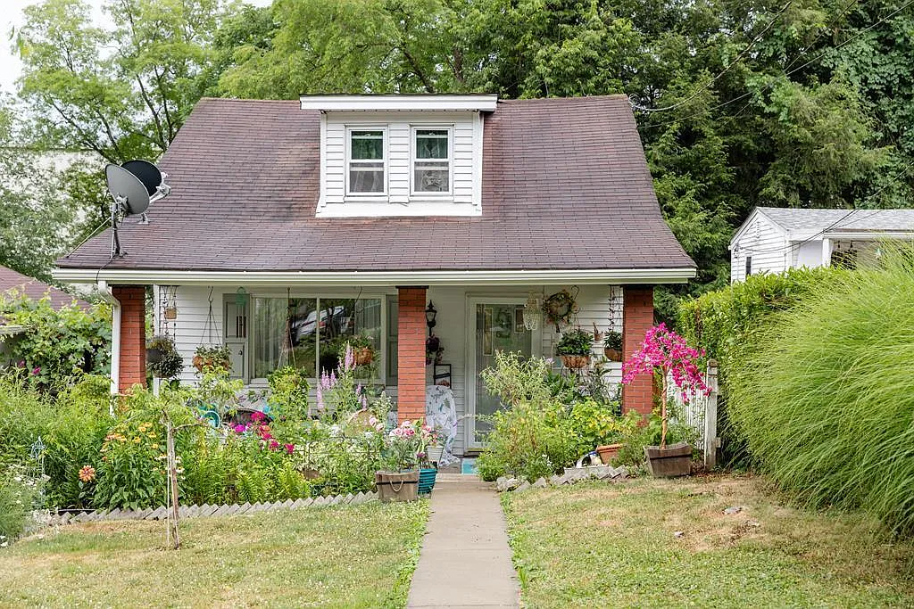 165 Idabelle Avenue photo 1