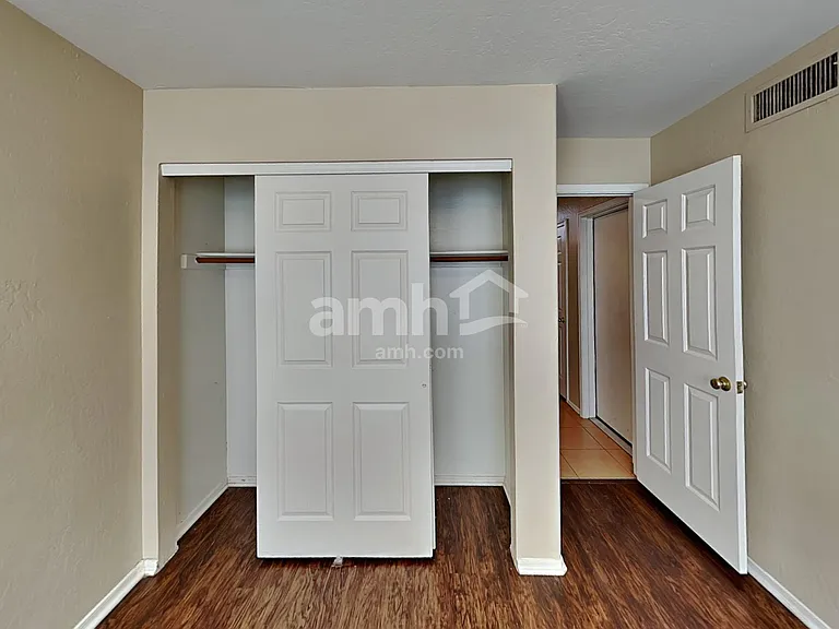1410 E Mineral Rd — Photo 16