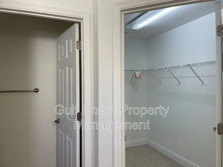 5210 Levi Ln — Photo 20
