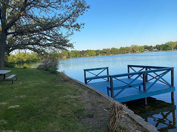 Lakefront Backyard with Pier