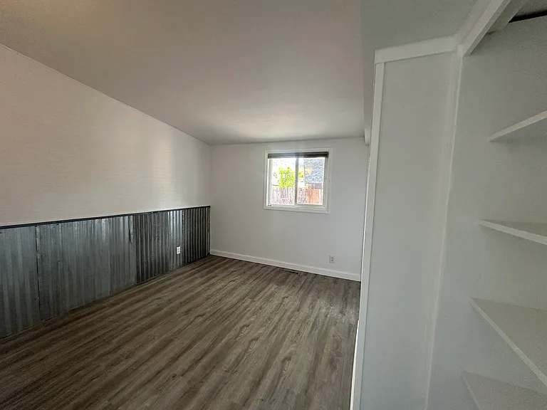 705 Palisade Dr — Photo 8