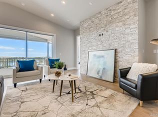 27461 E Lakeview Dr, Aurora, CO 80016